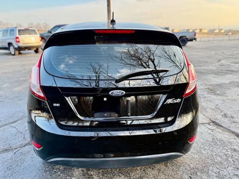 Used 2018 Ford Fiesta SE image 4