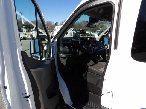 Used 2024 Ford Transit 350 XLT image 9