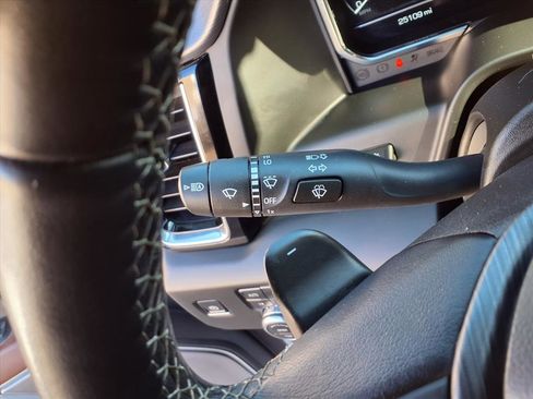 Used 2024 GMC Sierra 1500 Denali Ultimate image 10