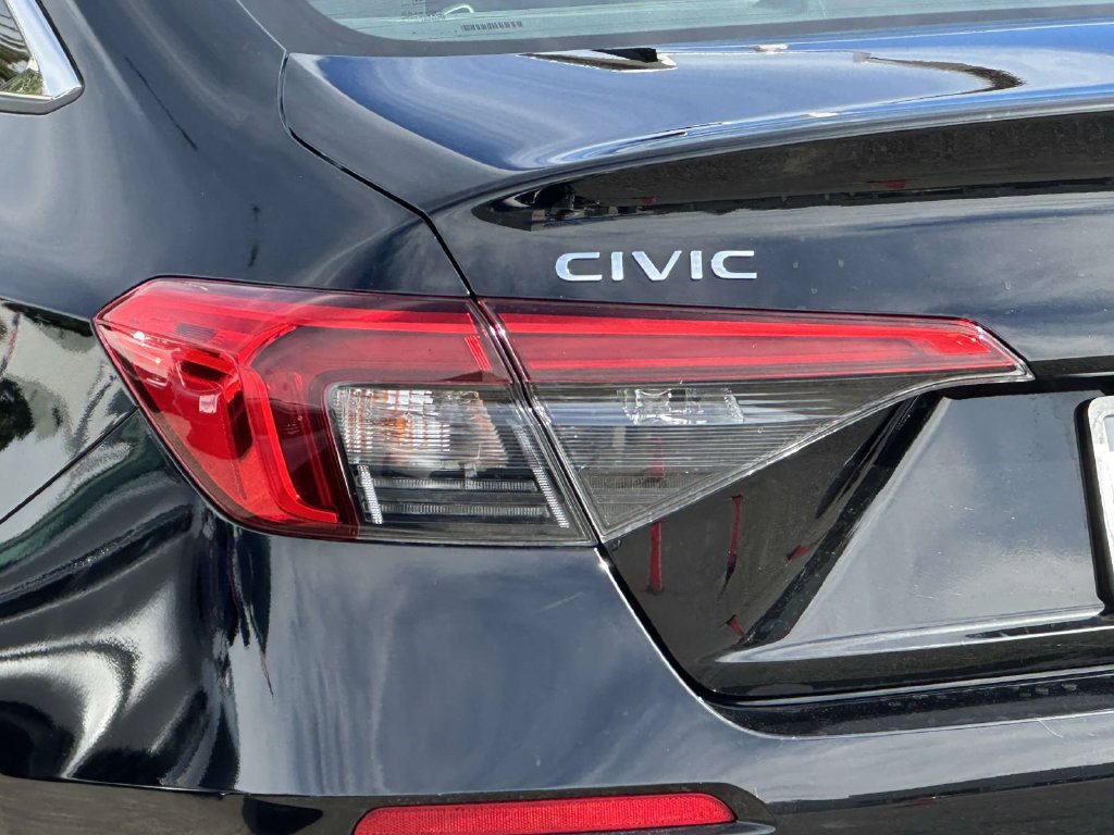 Used 2023 Honda Civic EX image 8