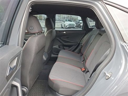 Used 2024 Volkswagen Jetta GLI 40th Anniversary Edition image 10