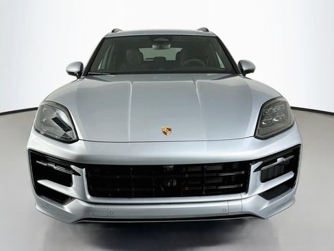 New 2026 Porsche Cayenne GTS AWD/4WD image 6