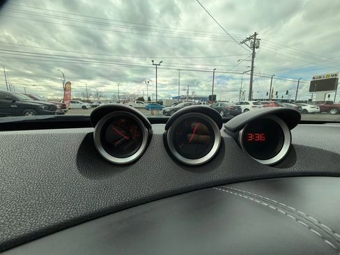 Used 2015 Nissan 370Z w/ Sport Package image 20