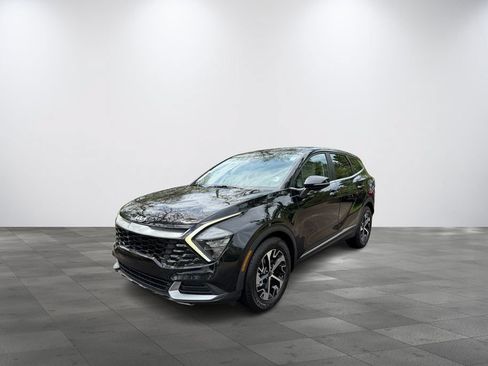 Used 2023 Kia Sportage EX FWD image 3