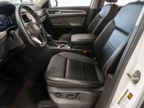 Used 2022 Volkswagen Atlas SE w/ Panoramic Sunroof Package AWD/4WD image 11
