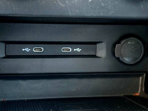 Used 2022 Volkswagen Taos SE image 17