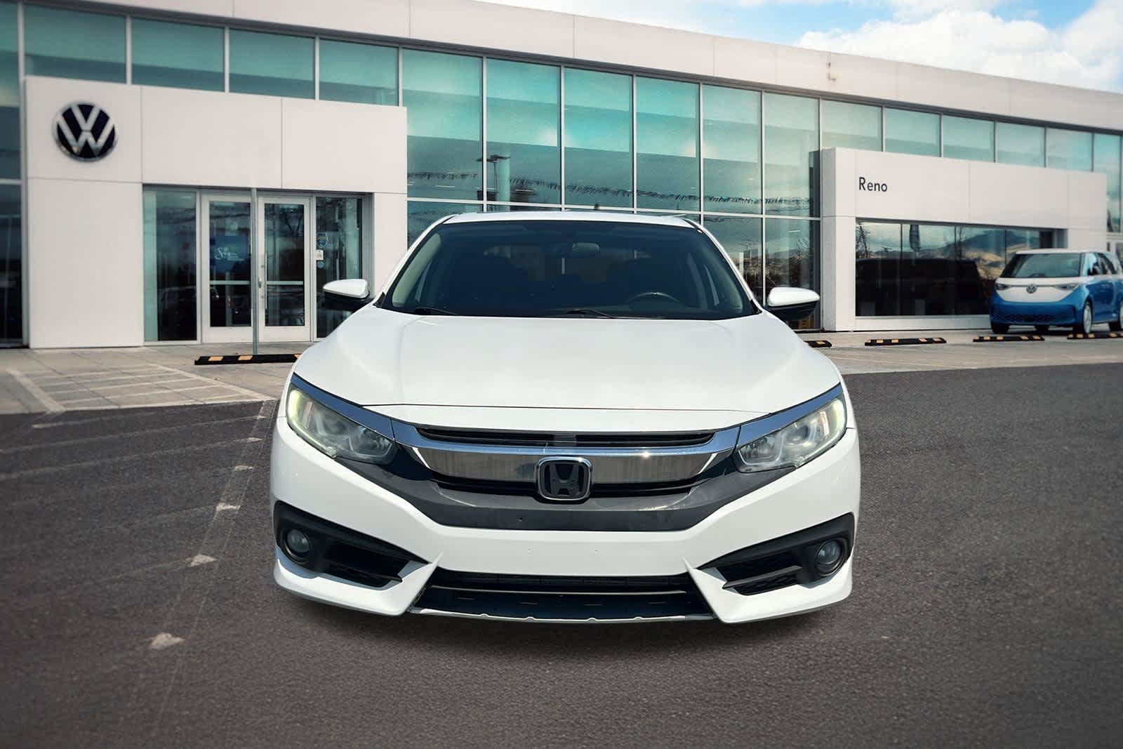 Used 2018 Honda Civic EX-T image 2