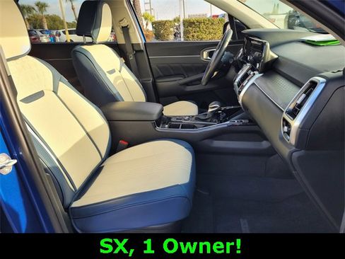 Used 2023 Kia Sorento SX image 18