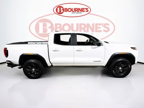 Used 2024 GMC Canyon Elevation w/ Convenience Package image 10