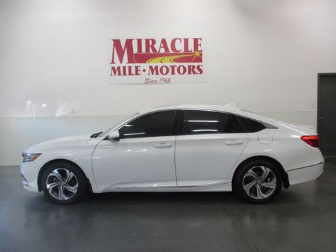 Used 2018 Honda Accord EX-L image 2
