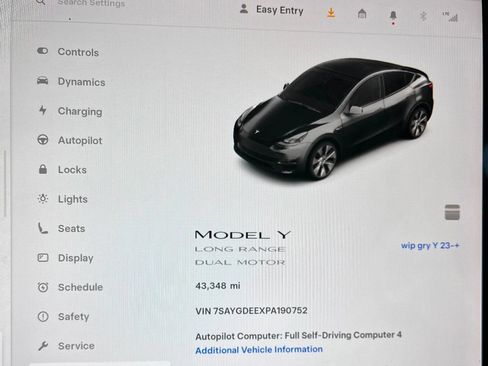 Used 2023 Tesla Model Y AWD image 19
