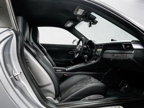 Used 2015 Porsche 911 Carrera GTS RWD image 29