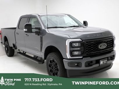 New 2026 Ford F250 Lariat w/ Black Appearance Package