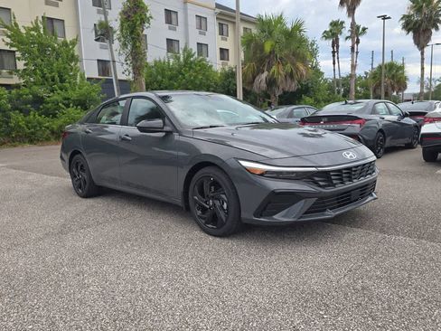 New 2026 Hyundai Elantra SEL Sport FWD image 9
