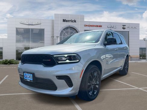 Used 2025 Dodge Durango GT w/ Blacktop Package AWD/4WD image 4