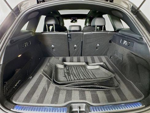 Used 2026 Mercedes-Benz GLC 300 image 29