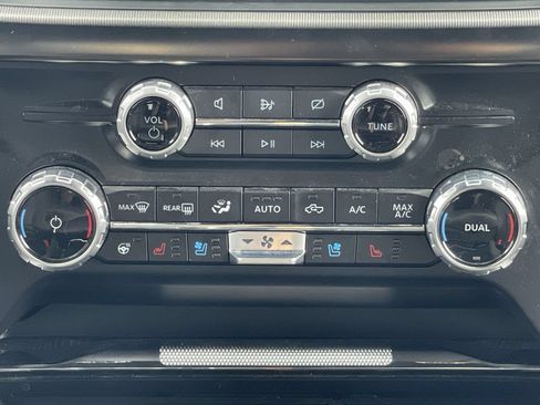 Used 2023 Ford F150 Platinum w/ Equipment Group 701A High AWD/4WD image 37