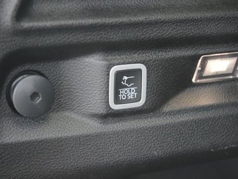 Used 2023 Jeep Grand Cherokee L Altitude AWD/4WD image 26