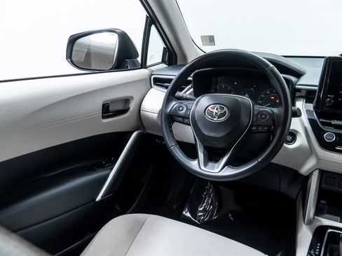 Used 2024 Toyota Corolla Cross LE AWD/4WD image 20