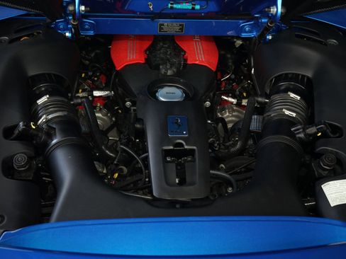 Used 2017 Ferrari 488 Spider image 31