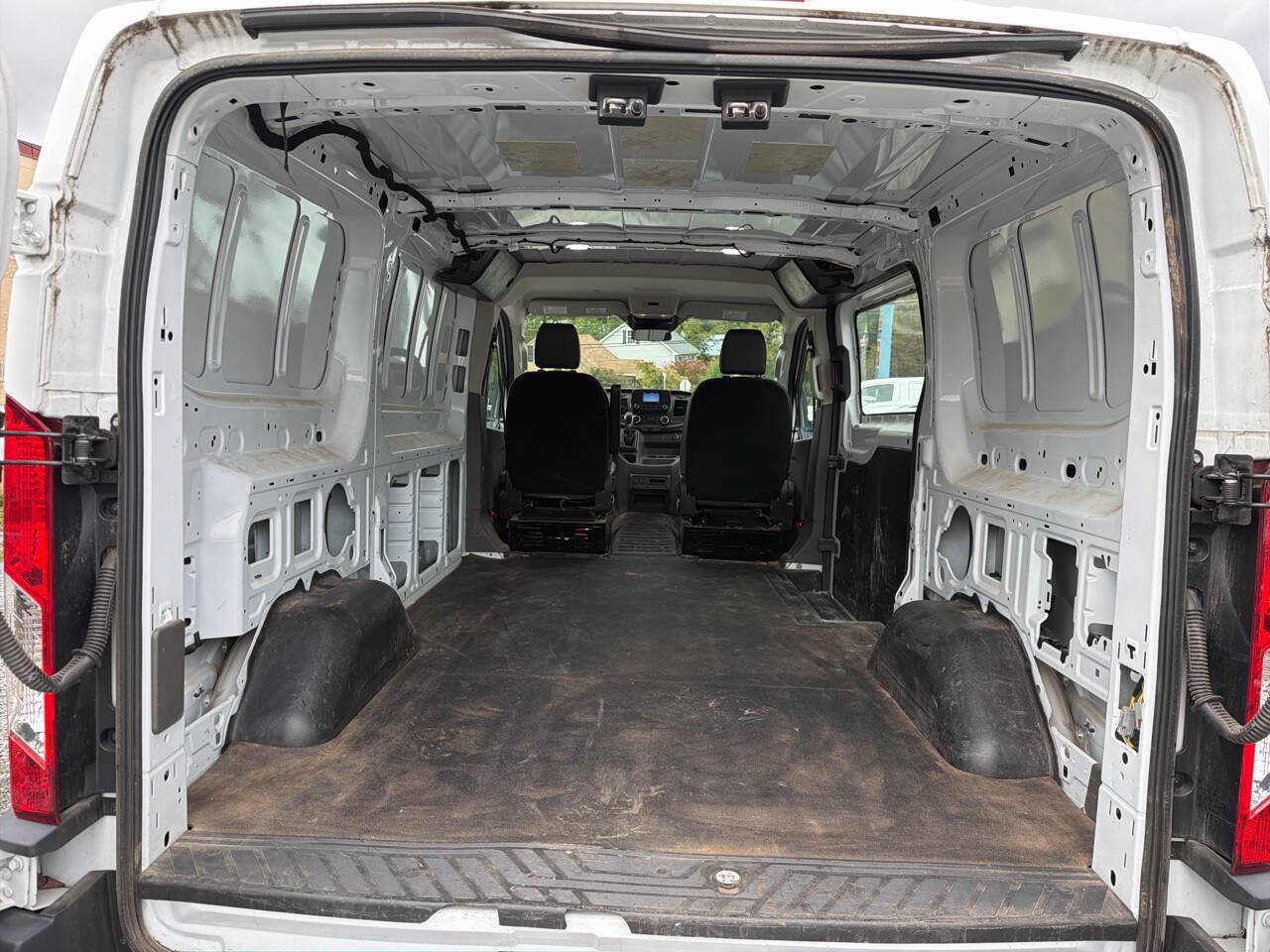 Used 2022 Ford Transit 250 Low Roof RWD image 20