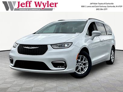Used 2022 Chrysler Pacifica Touring-L
