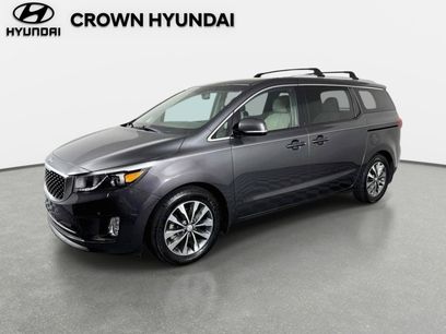 Used 2017 Kia Sedona SX