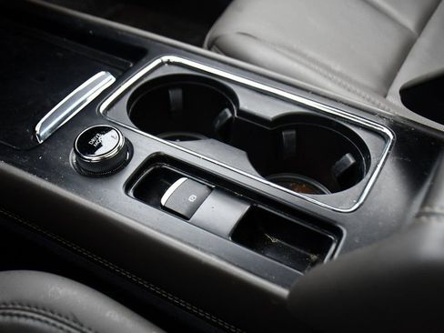 Used 2023 Lincoln Corsair AWD w/ Equipment Group 101A image 31