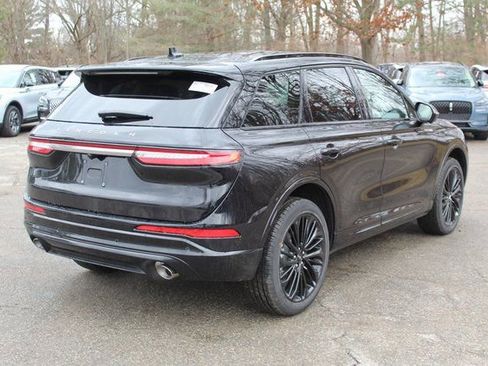 New 2026 Lincoln Corsair Reserve image 3