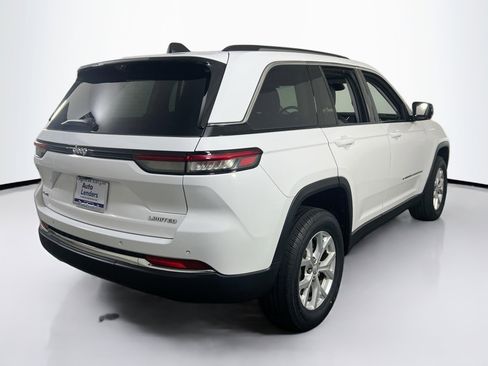 Used 2023 Jeep Grand Cherokee Limited w/ Luxury Tech Group II image 5