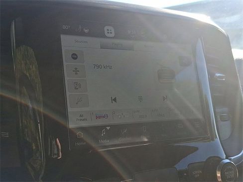 Used 2024 RAM 1500 Laramie image 20