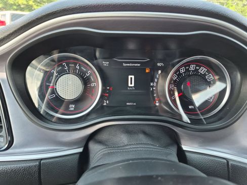 Used 2019 Dodge Challenger SXT RWD image 31