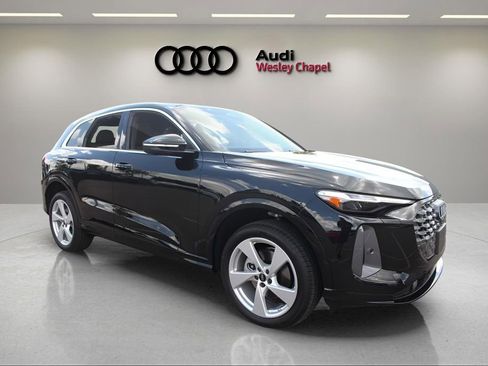 New 2025 Audi Q5 Premium Plus AWD/4WD image 7