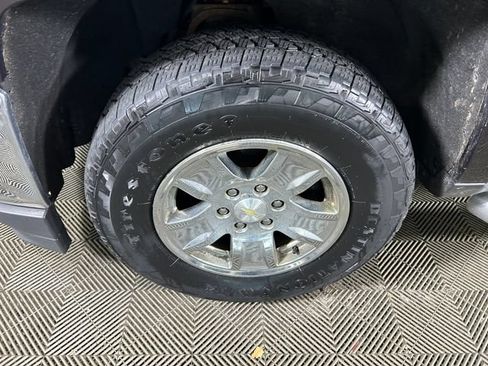 Used 2018 Chevrolet Silverado 1500 LT w/ All Star Edition AWD/4WD image 11