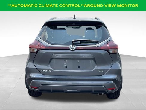 Used 2021 Nissan Kicks SR w/ SR Premium Package FWD image 8