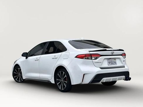 Used 2020 Toyota Corolla SE w/ Carpet Mat Package (TMS) FWD image 4