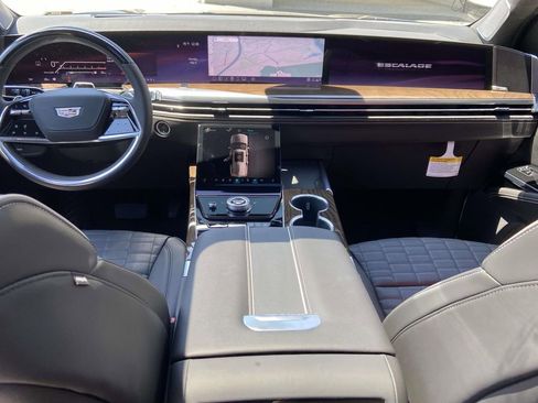 New 2026 Cadillac Escalade Platinum Sport w/ LPO, ONYX Package AWD/4WD image 16