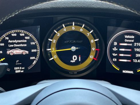 Certified 2025 Porsche 911 GT3 RS RWD image 30