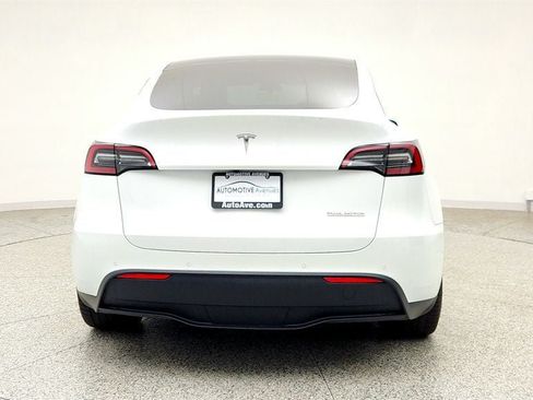 Used 2022 Tesla Model Y Performance AWD/4WD image 6