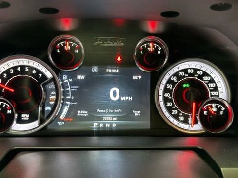 Used 2015 RAM 1500 Laramie w/ Convenience Group AWD/4WD image 38