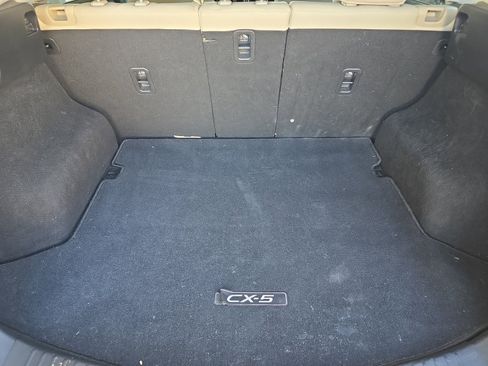 Used 2020 MAZDA CX-5 Touring image 9