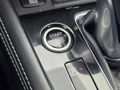 Used 2024 Nissan Kicks SV image 32