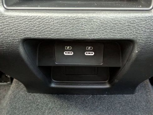 New 2026 Mitsubishi Outlander SE image 16