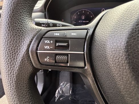 Used 2024 Honda Accord EX image 25