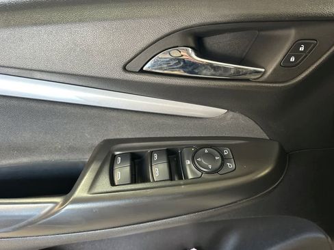 Used 2023 Chevrolet Bolt EUV LT image 15