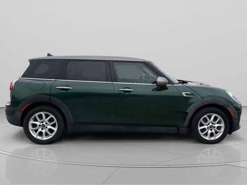 Used 2017 MINI Cooper Clubman w/ Premium Package image 6