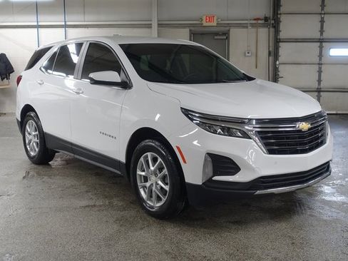 Used 2023 Chevrolet Equinox LT image 1
