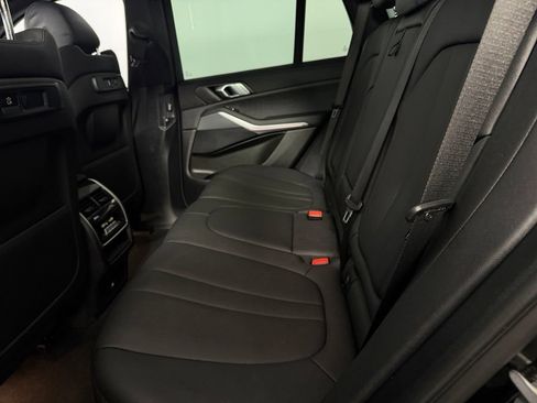 Used 2022 BMW X5 xDrive40i w/ Parking Assistance Package AWD/4WD image 26