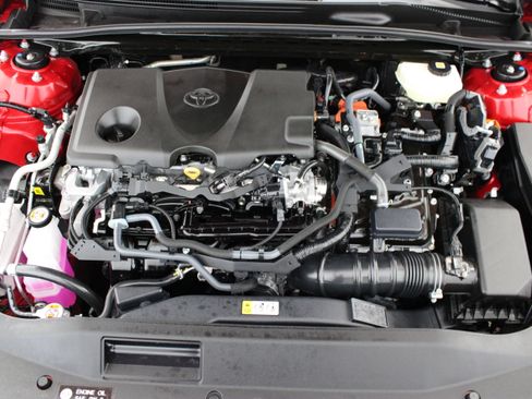 Used 2026 Toyota Camry XSE FWD image 39