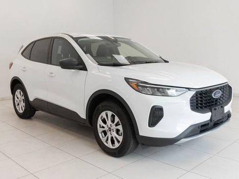 Used 2025 Ford Escape Active AWD/4WD image 23
